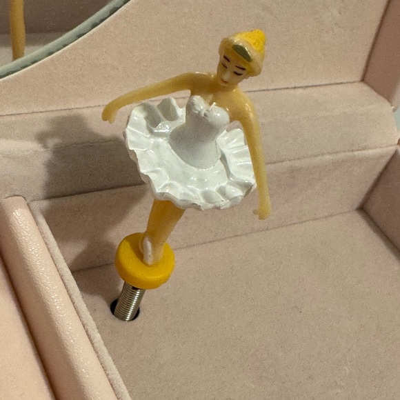 Vlando Musical Jewelry Box for Girls, Large Kid Music Box with Ballerina - Picture 10 of 16